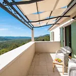 Banic Motovun,istrien - By Istrabook * Motovun
